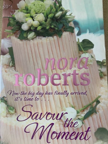 Novela De Nora Roberts En Inglés