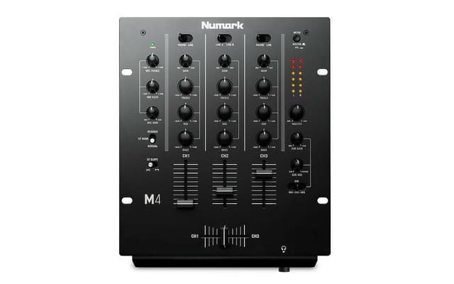 Mixer Numark M4 — foto 2