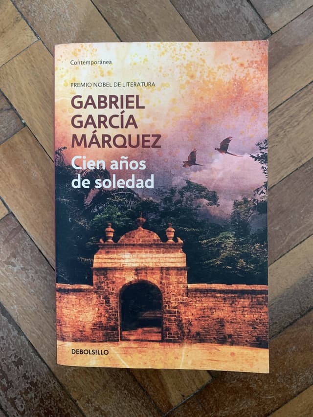 Libro - Cien Años De Soledad — foto 2