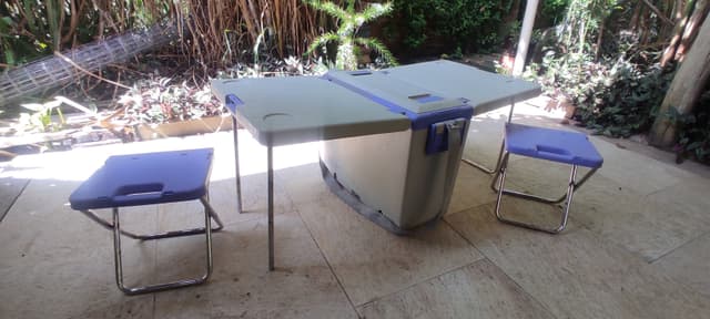 Heladera Conservadora De Camping Con Mesita Y Banquitos — foto 2