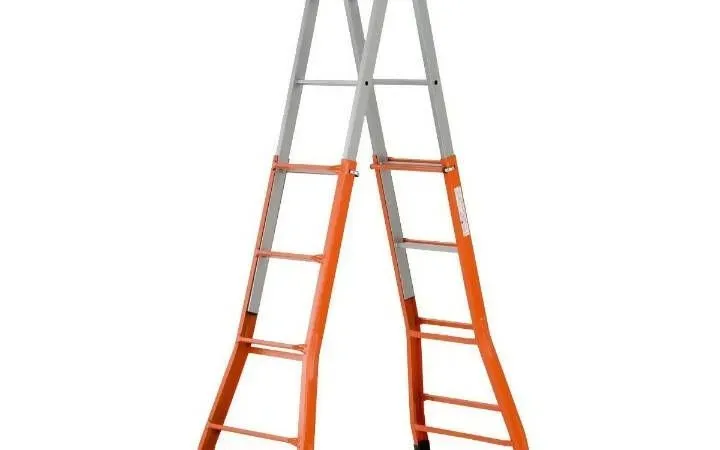 Escalera Tipo Tijera Italiana Regulable