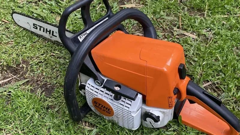 Motosierra Stihl Ms210