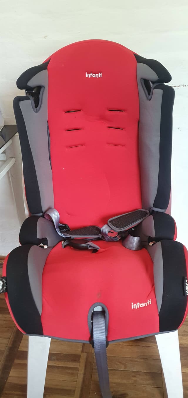 Silla De Bebe/niños Para Auto — foto 2