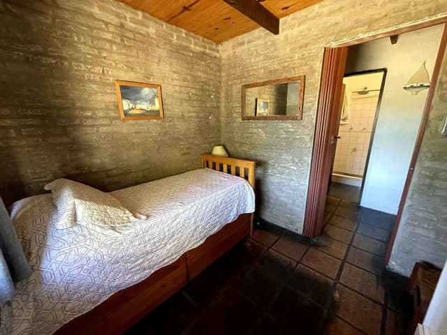 Casa Con Parrillero Y Estufa A Leña En Costa Azul De Canelones — foto 6