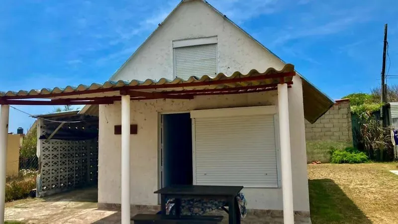 Cabaña En Arachania - Rocha 50m Del Mar.